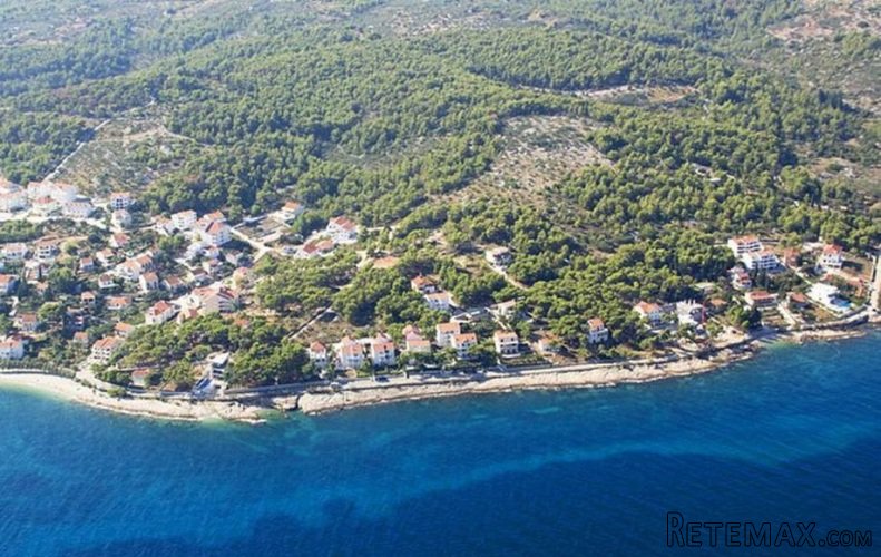 Zemljiste Sutivan otok Brač 25.500m2,u ponudi 20 hektara