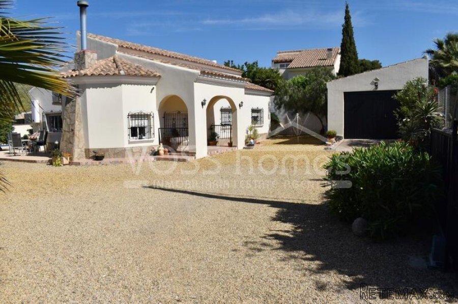 NEW & EXCLUSIVE TO VOSS HOMES - A lovingly maintained.. - 15
