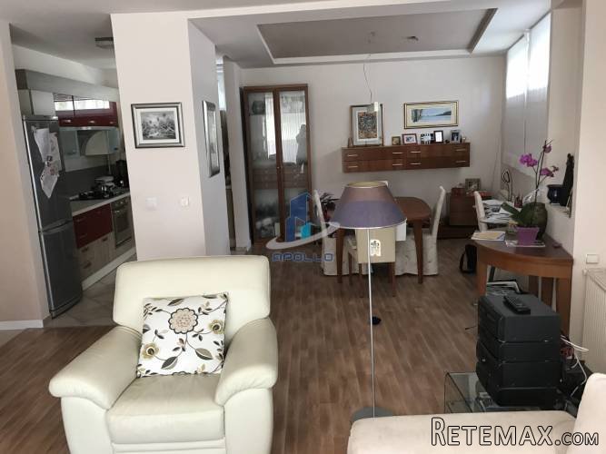 Bijenik, trosoban stan 90m2 s vrtom - 8