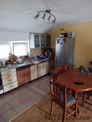 Sesvete, Sesvetski Kraljevec - kuća 220m2, okućnica 235m2 - 10