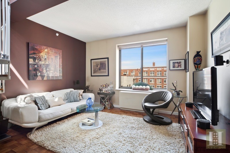 2 bedroom Apartment For Sale: 300 WEST..