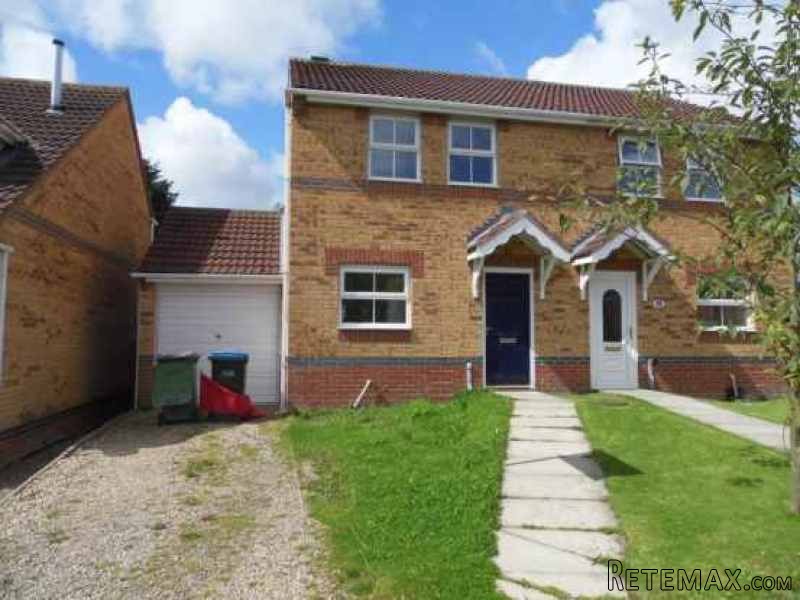 3 bedroom, Semi-detached House house..