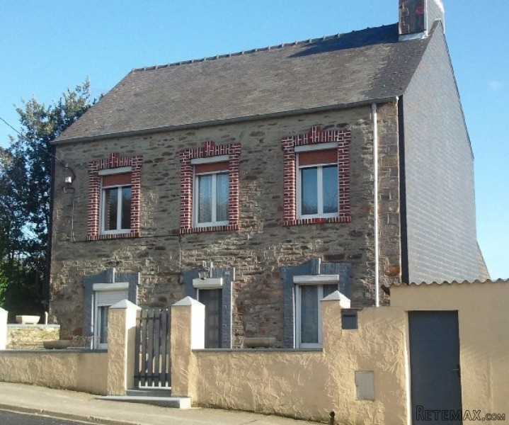 Delightful House Close to the Port