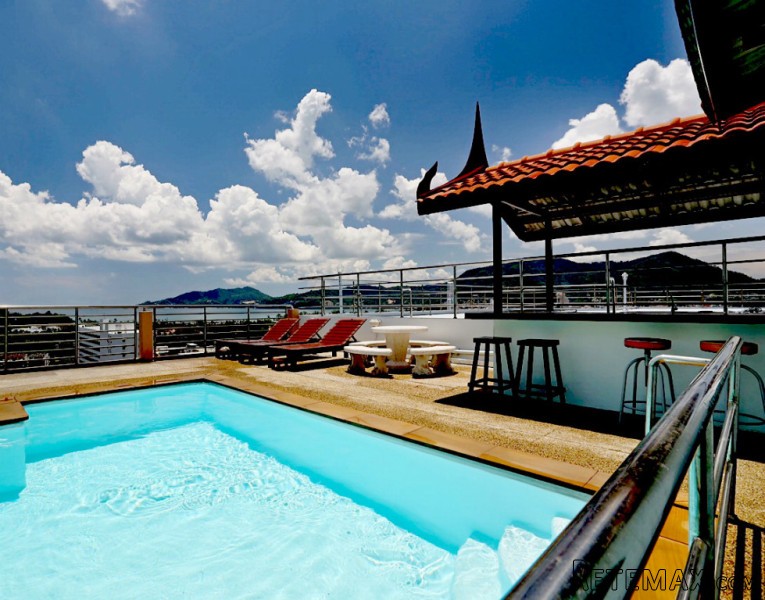 Patong Diamond - 2-Bedroom Condominium