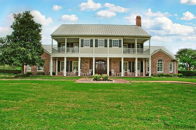 5 bedroom Farm House For Sale: 10150 Fm..