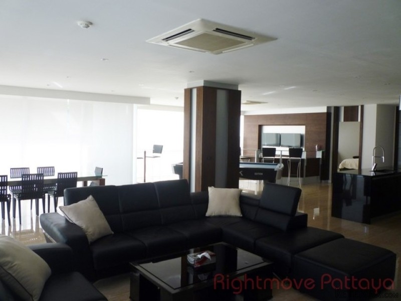 2 Bedroom Condo for sale in Pratumnak -.. - 2