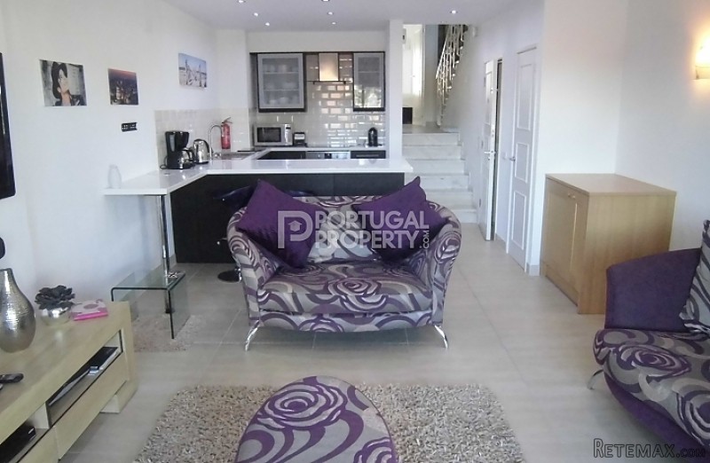 Refurbished 2 Bedroom Duplex Apartment.. - 2