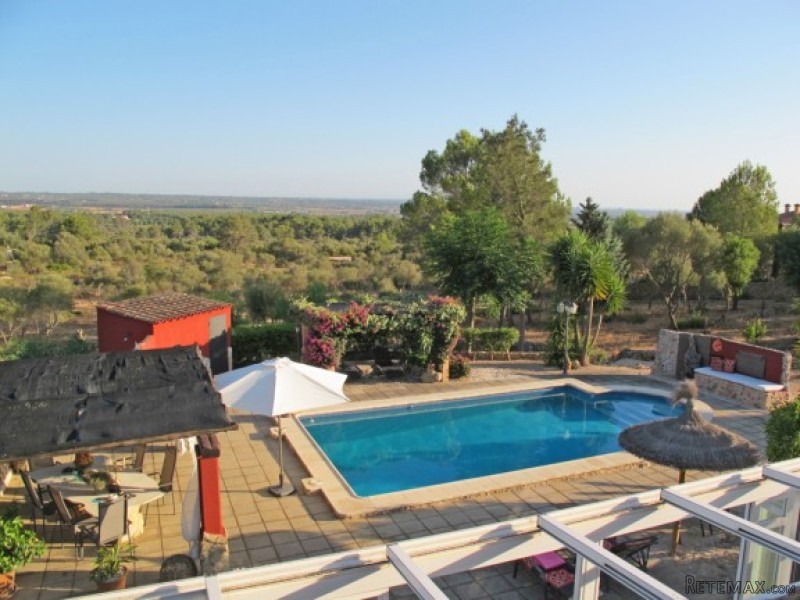 Beautiful Villa With Spectacular Views..