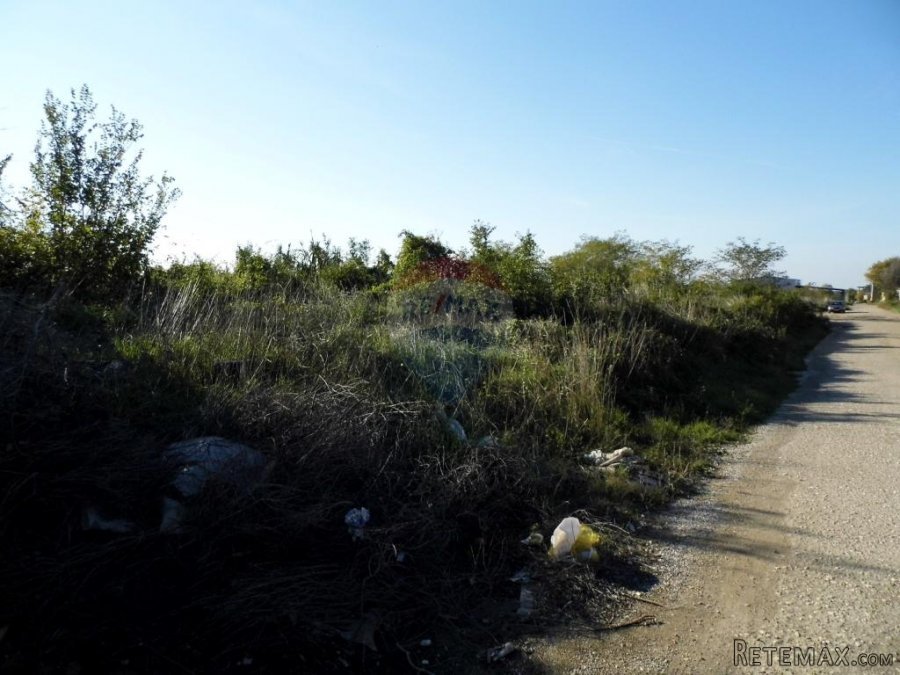 PULA, OKOLICA, GRAĐEVINSKO ZEMLJIŠTE U INDUSTRIJSKOJ ZONI - 2