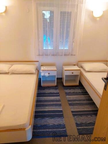 Mediteranski dragulj: kuća s apartmanima i pogledom na more - 3