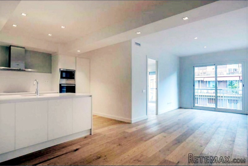 Newly High Quality Renovated Flats In..
