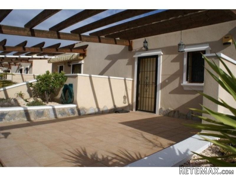 3 bedroom, 2 bathroom Semi Detached.. - 2