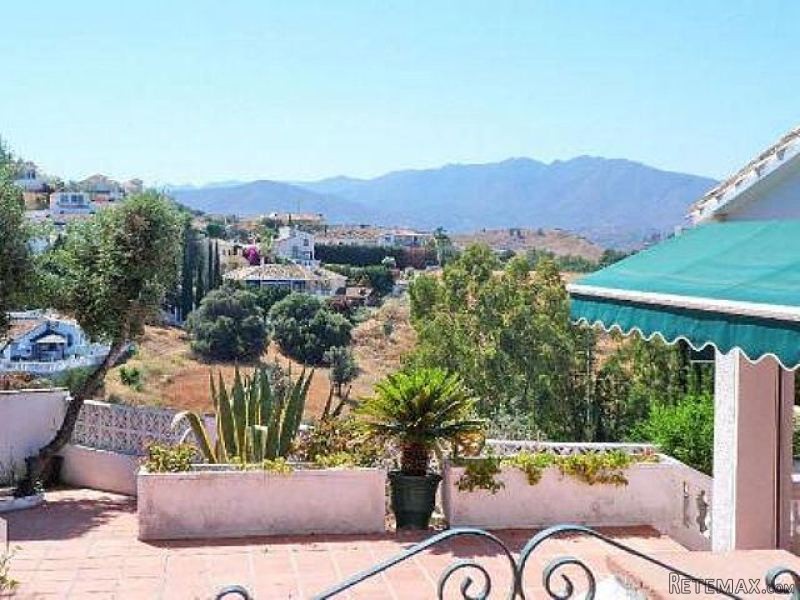 Elevated Rustic Villa Cerros del Aguila - 2