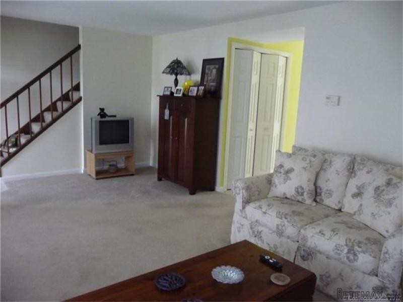 3 Bedrooms - Townhouse - CT - For Sale - 2