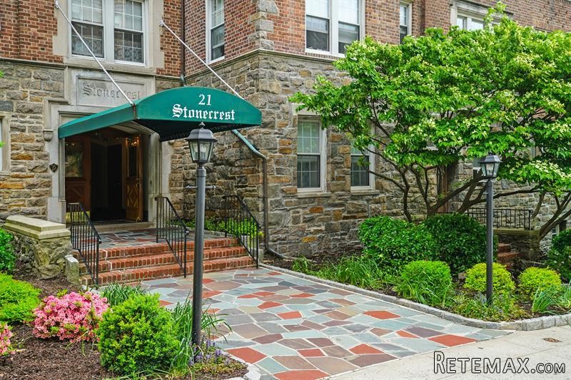 3 bedroom Commercial Property For Sale:..
