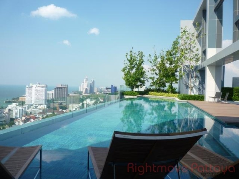 2 Bedroom Condo for sale in Central..