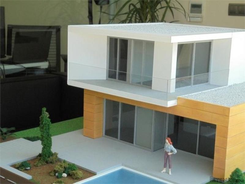 3 bedroom detached house for sale - 2