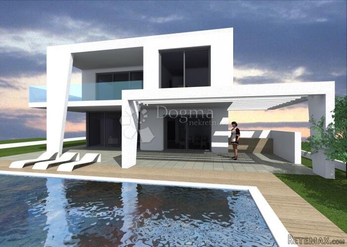 GRAĐEVINSKO ZEMLJIŠTE SA PROJEKTOM, NOVIGRAD - 2