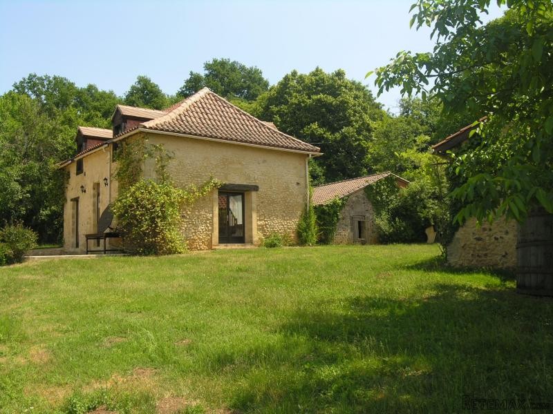 Three Stone Houses With Land And.. - 2