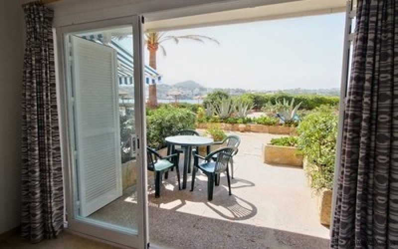 Groundfloor apartment with direct..