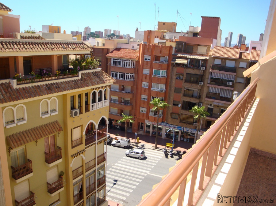 Excelente inmueble ubicado cerca del centro de Benidorm a..