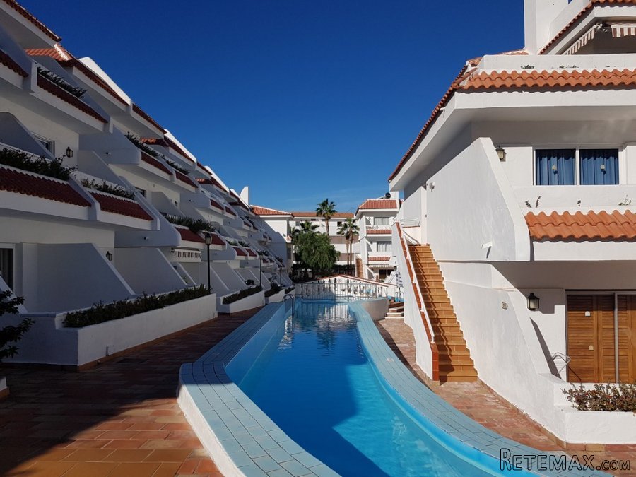 Apartamento en el complejo Las Floritas en el corazón de..