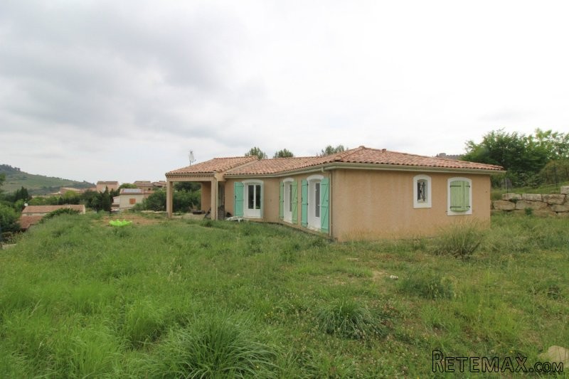 4 Bedrooms - Villa -..