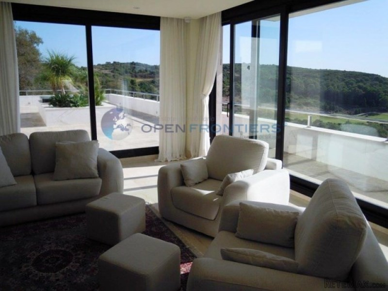 Sotogrande : Modern Villa In La Reserva..