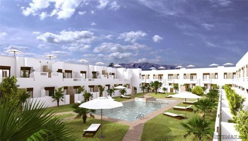3 bedroom town house for sale