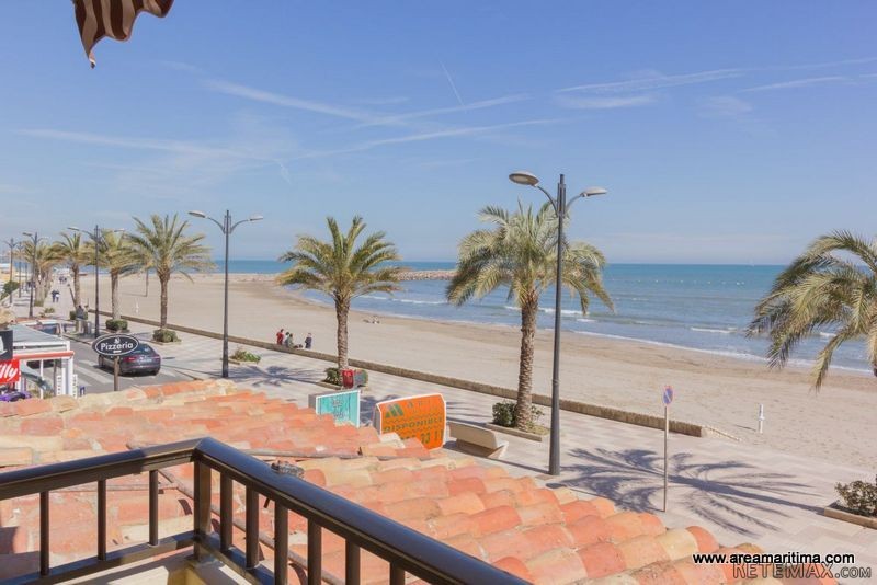 Apartment for sale on the beach front.. - 2