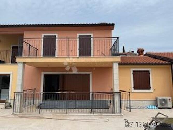 Dvoetažna kuća s bazenom i dva parkirna mjesta, KAŠTEL, ISTR - 2