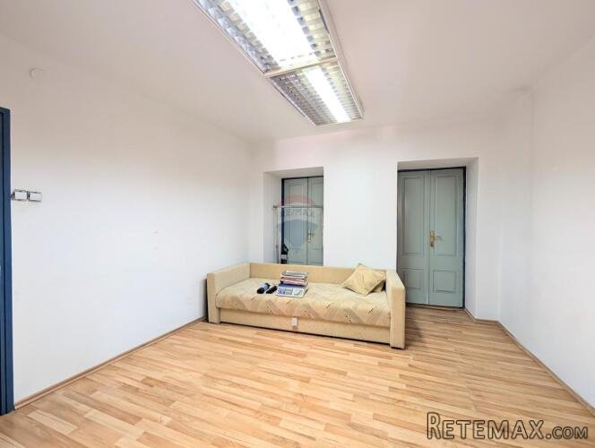 Rovinj - stan za renovaciju u centru starog grada - 2