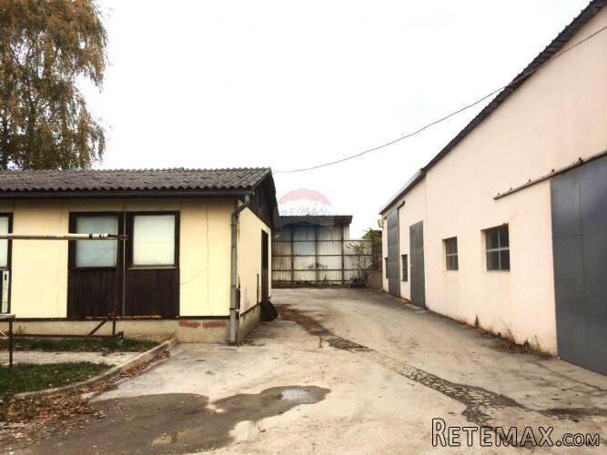 Varaždin, Bronx | Gr. zemljište s halama 4670m2 | Moguća gra