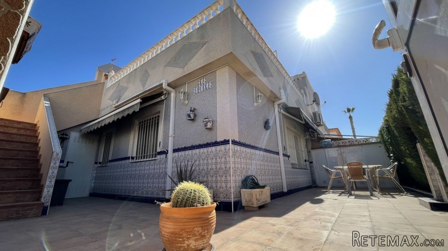 Beautiful townhouse in Torrevieja, Carrefour area.The.. - 3