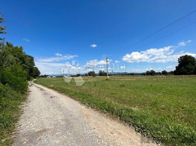 GRAĐEVINSKO / POLJOPRIVREDNO ZEMLJIŠTE GOSPIĆ 18000M2 - 3