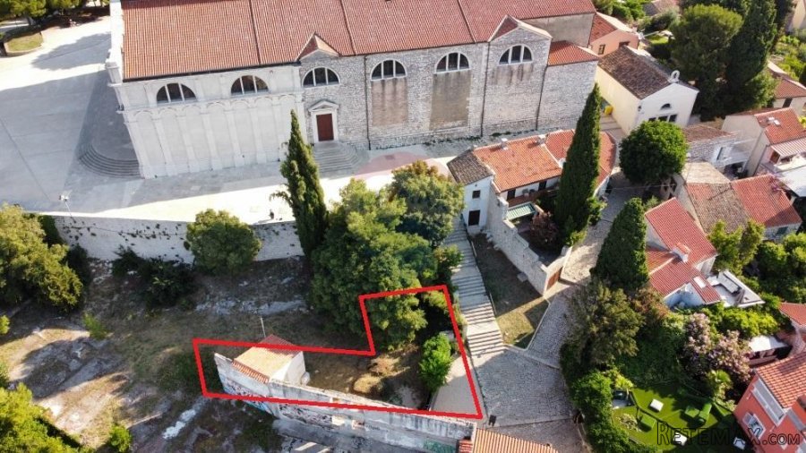 Rovinj-neponovljiva prilika za investiciju-parcela ispod crk - 3