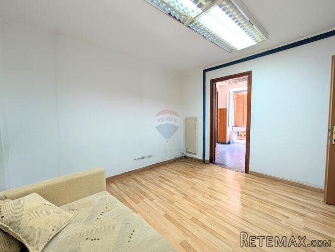 Rovinj - stan za renovaciju u centru starog grada - 3