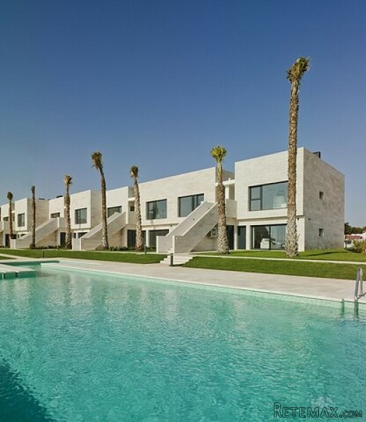 SEA VIEWS 2 bed 2 bath apartments on Lo..