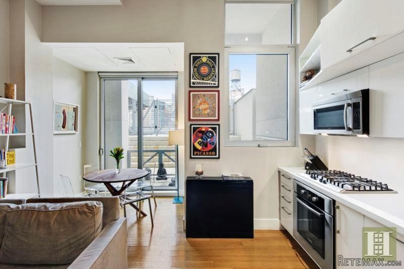 1 bedroom Apartment For Sale: 52 EAST.. - 2