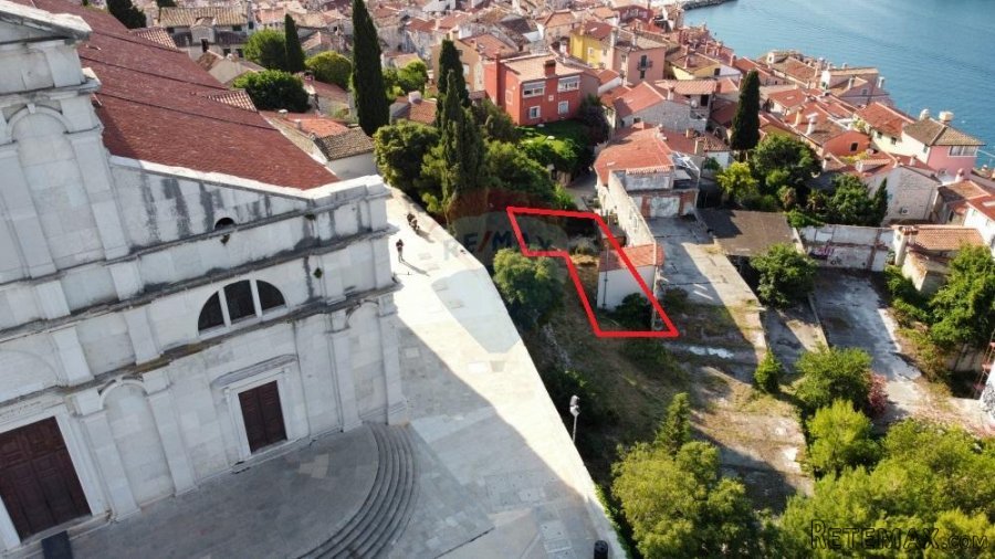 Rovinj-neponovljiva prilika za investiciju-parcela ispod crk - 4
