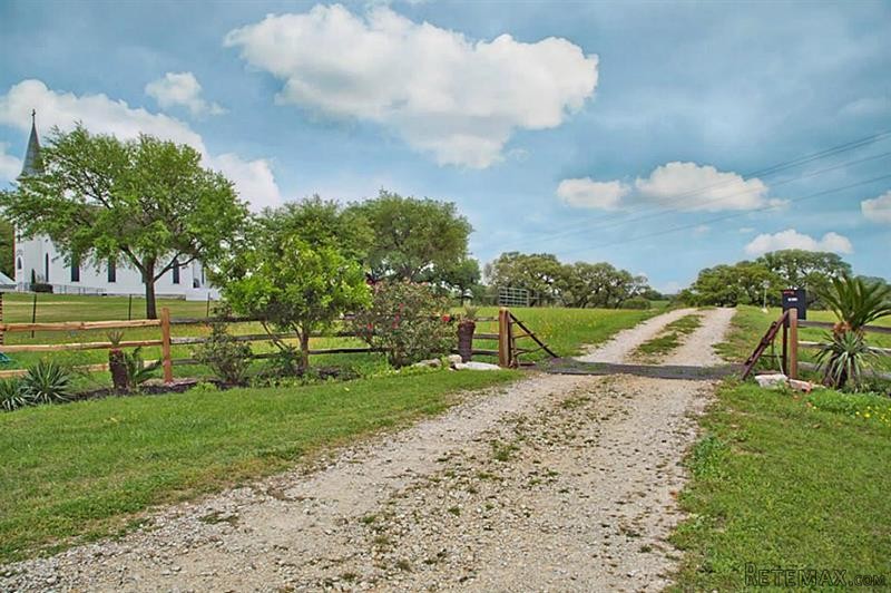 5 bedroom Farm House For Sale: 10150 Fm.. - 2