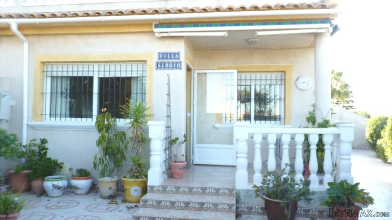 RS359, Corner townhouse in Torre de la..