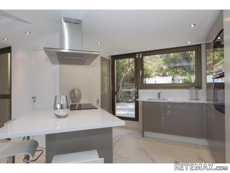 Stunning Penthouse In Villefranche