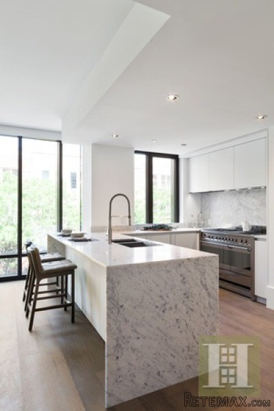 3 bedroom Property For Sale: 429 KENT.. - 2