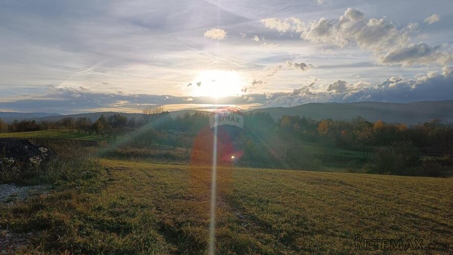 Ogulin-Tounj,građevinsko zemljište 958 m2