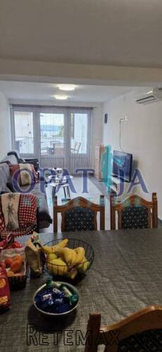 Crikvenica - stan u visokom prizemlju