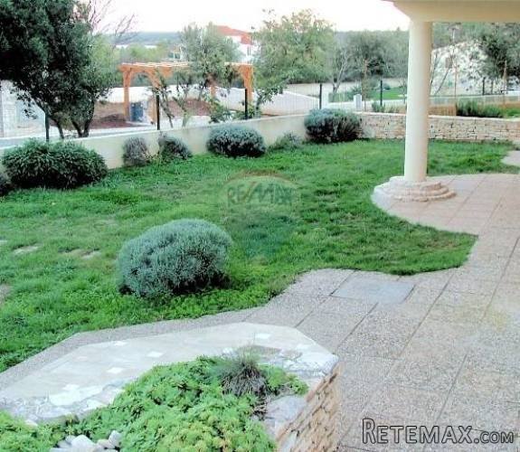 ISTRA,LIŽNJAN - SAMOSTOJEĆA KUĆA 800M OD MORA - 3