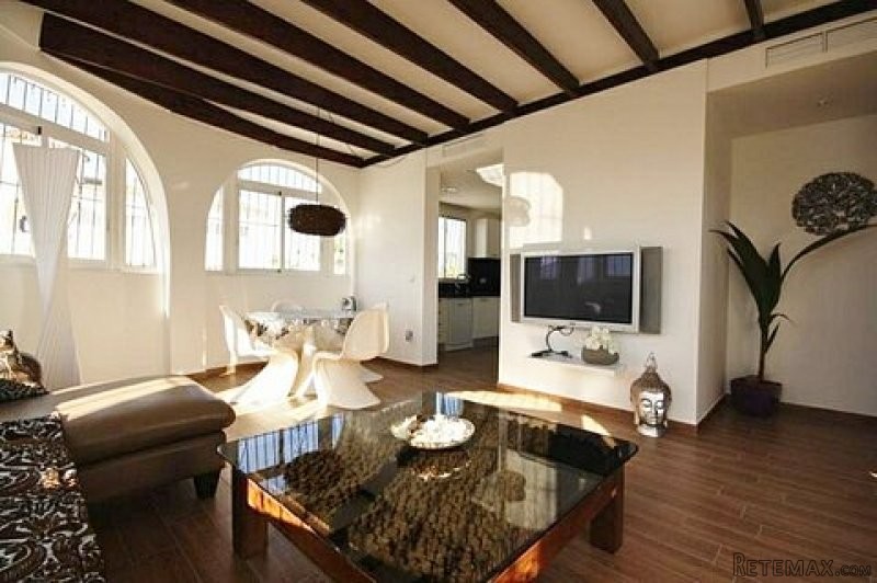 * 5 Bed Detached Villa with Private Pool - 2