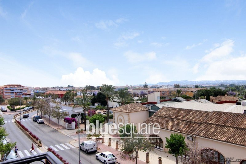Fantastic Central 3 Bedroom 2 Bathroom..