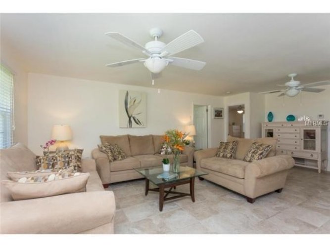 5 bedroom House For Sale: 3210 Casey.. - 2